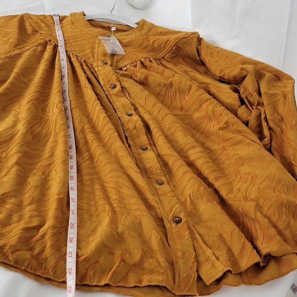 Free People Can't Stop Dreaming Flowy Pleated Tunic Blouse Gold Women's XS NWOT - Picture 5 of 12